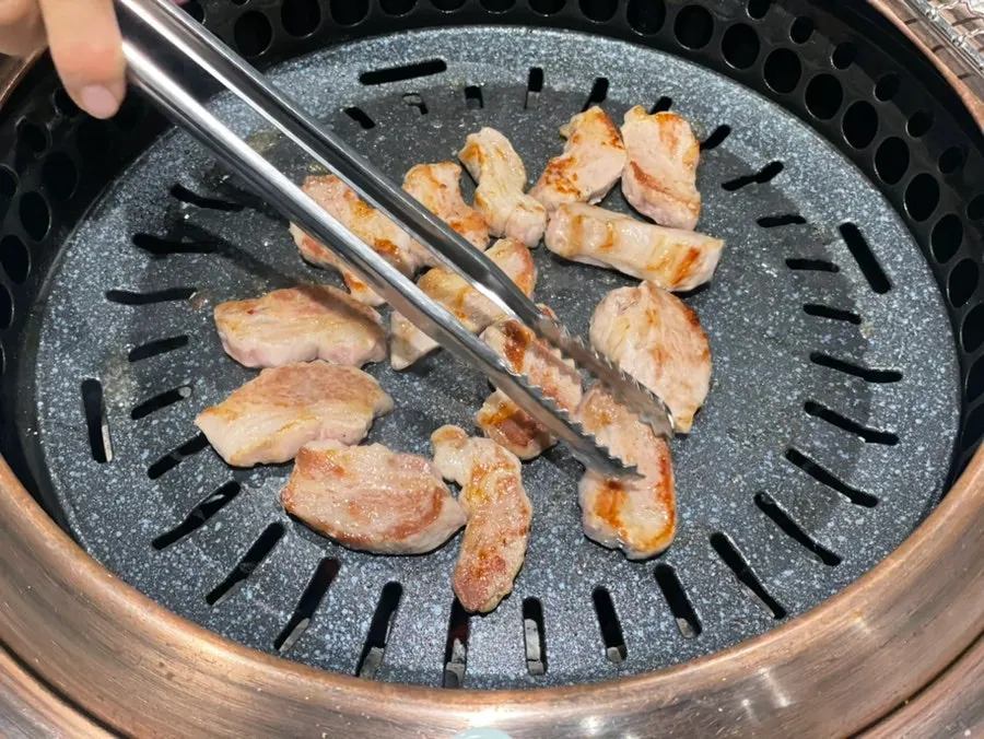 만포가든 고기 상차림
