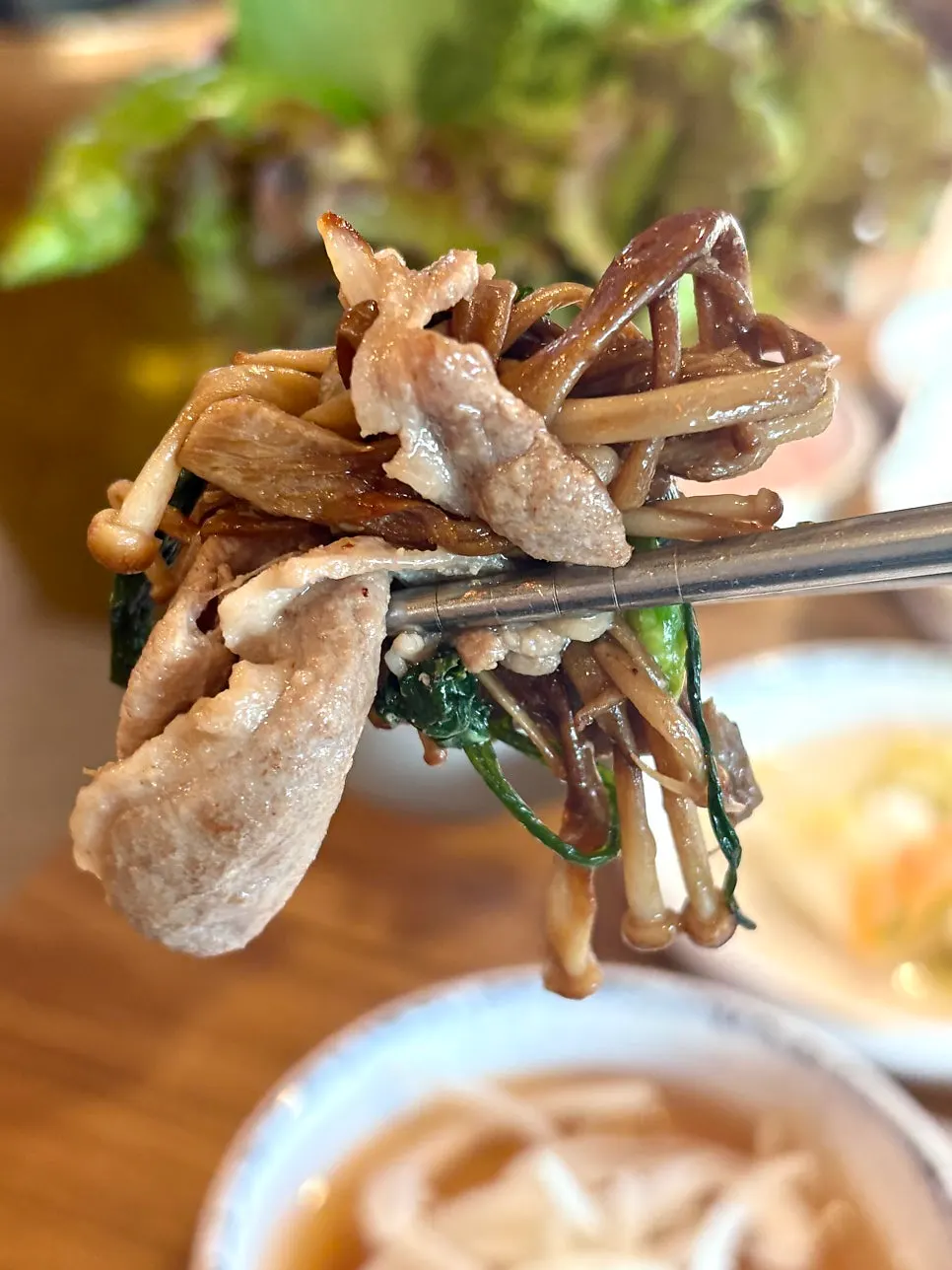 Duck meat dipped in Opumchae's bullocho fruit sauce
