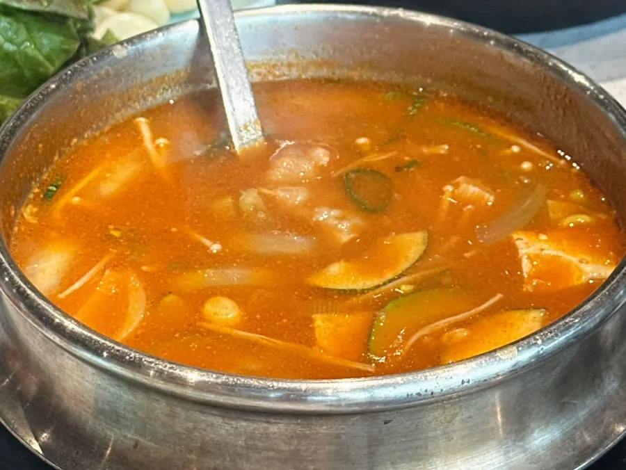 Galbi served together with rice