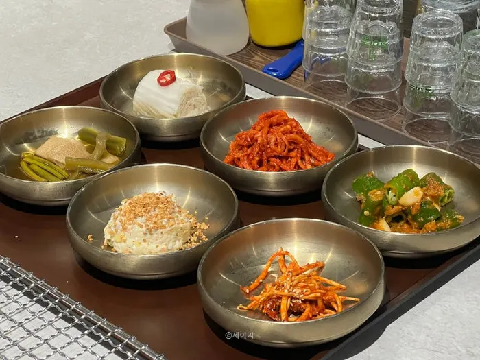 한돈 수제갈비와 항정살 주문 구성