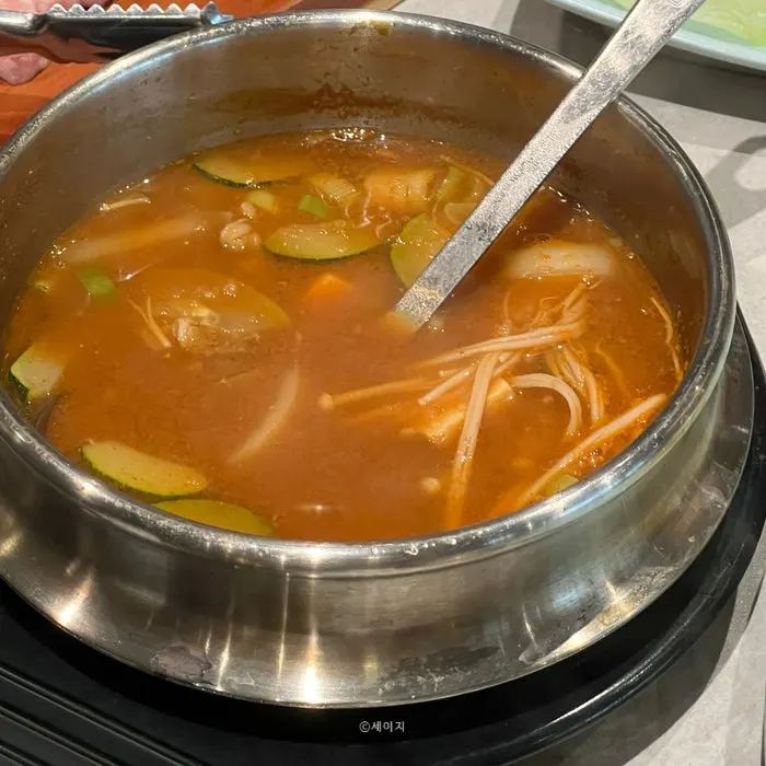 셀프대에서 가져온 기본 찬