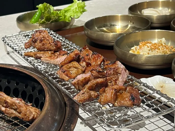 한돈 수제갈비 구이 과정