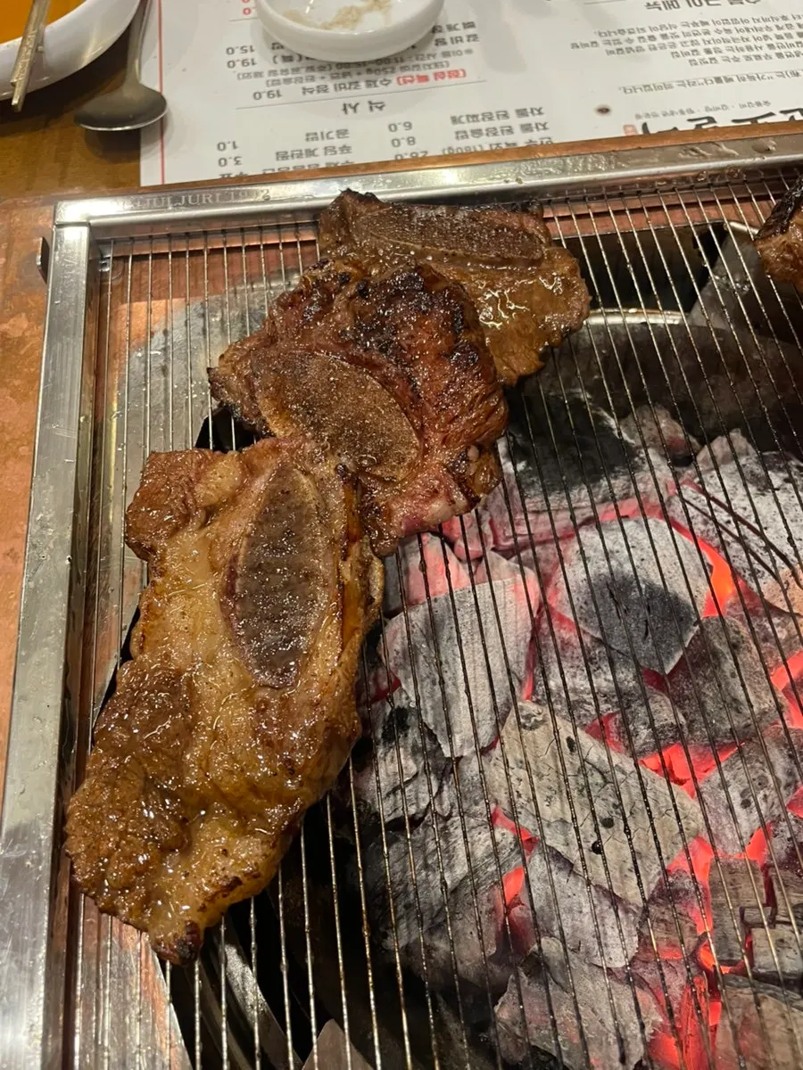 A piece of golden-grilled rib