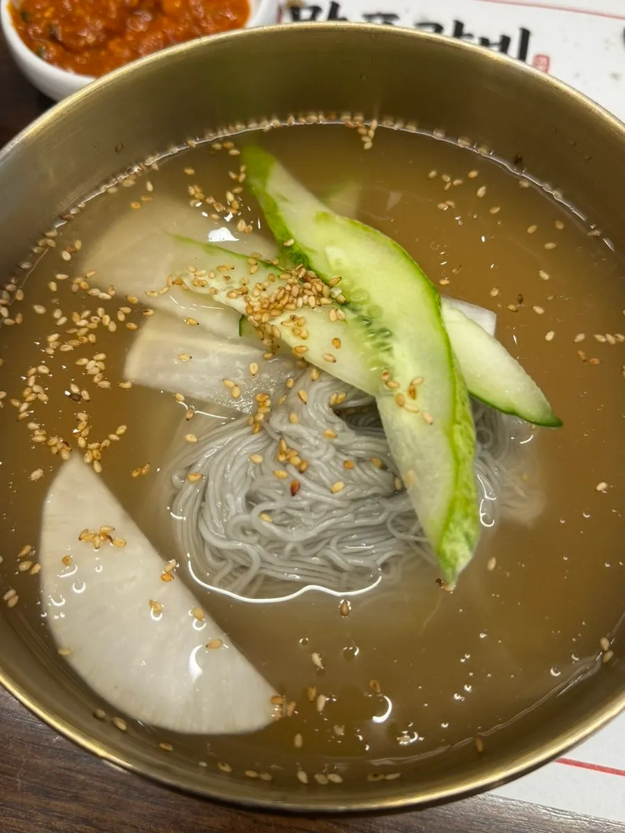 Hamhung water naengmyeon with cold refreshing broth