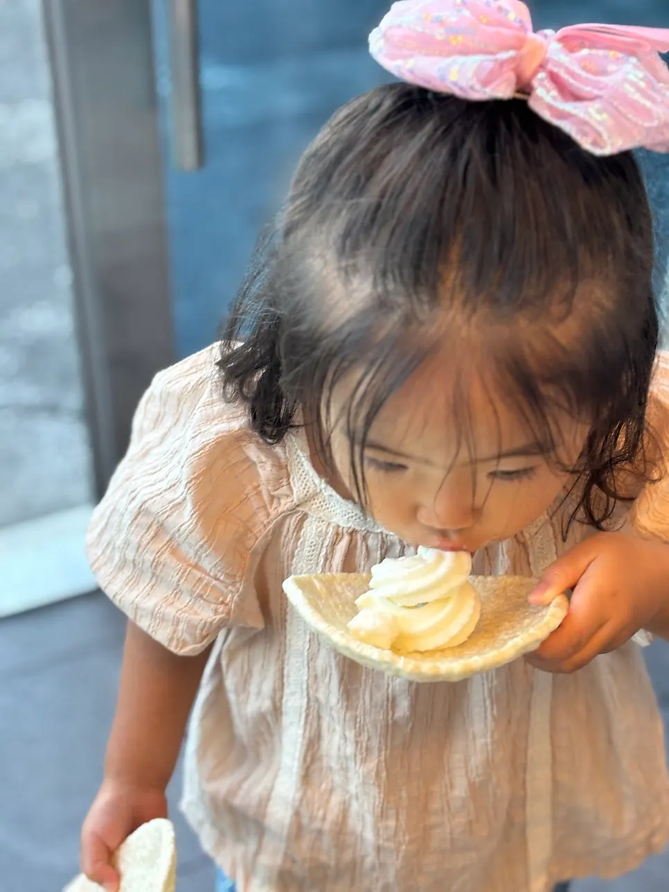 Ice cream and bbeong-twigi for dessert