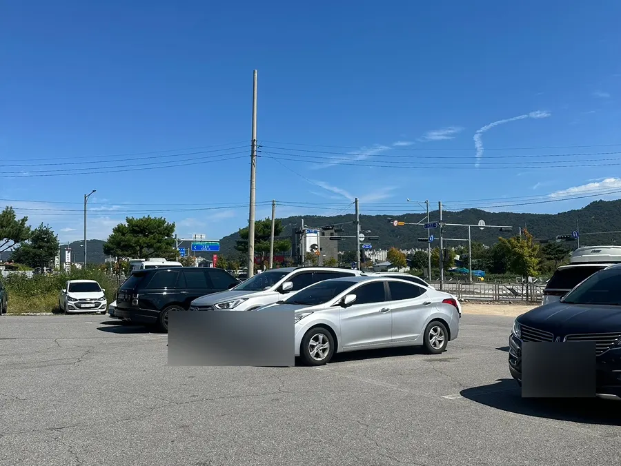 Parking lot right in front of Manpo Galbi Yangju Main Branch