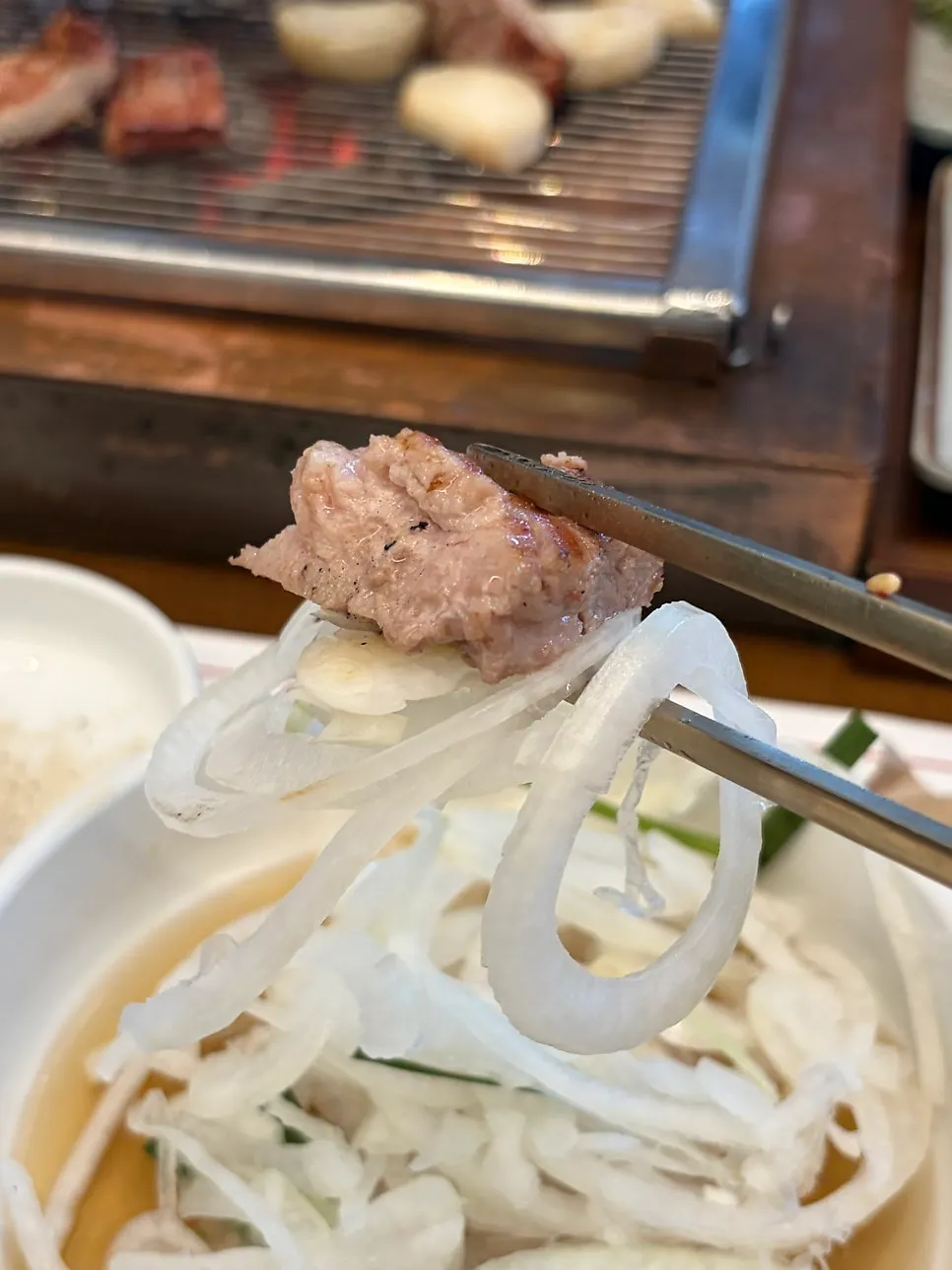 숯불에 익어가는 갈비