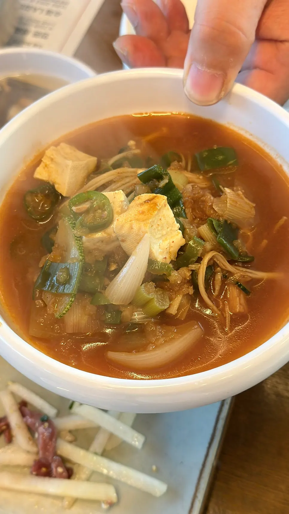 폭신하게 올라온 뚝배기 계란찜