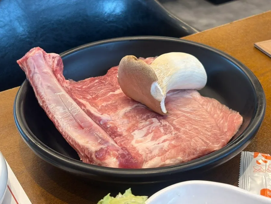 Handon handmade galbi table setting