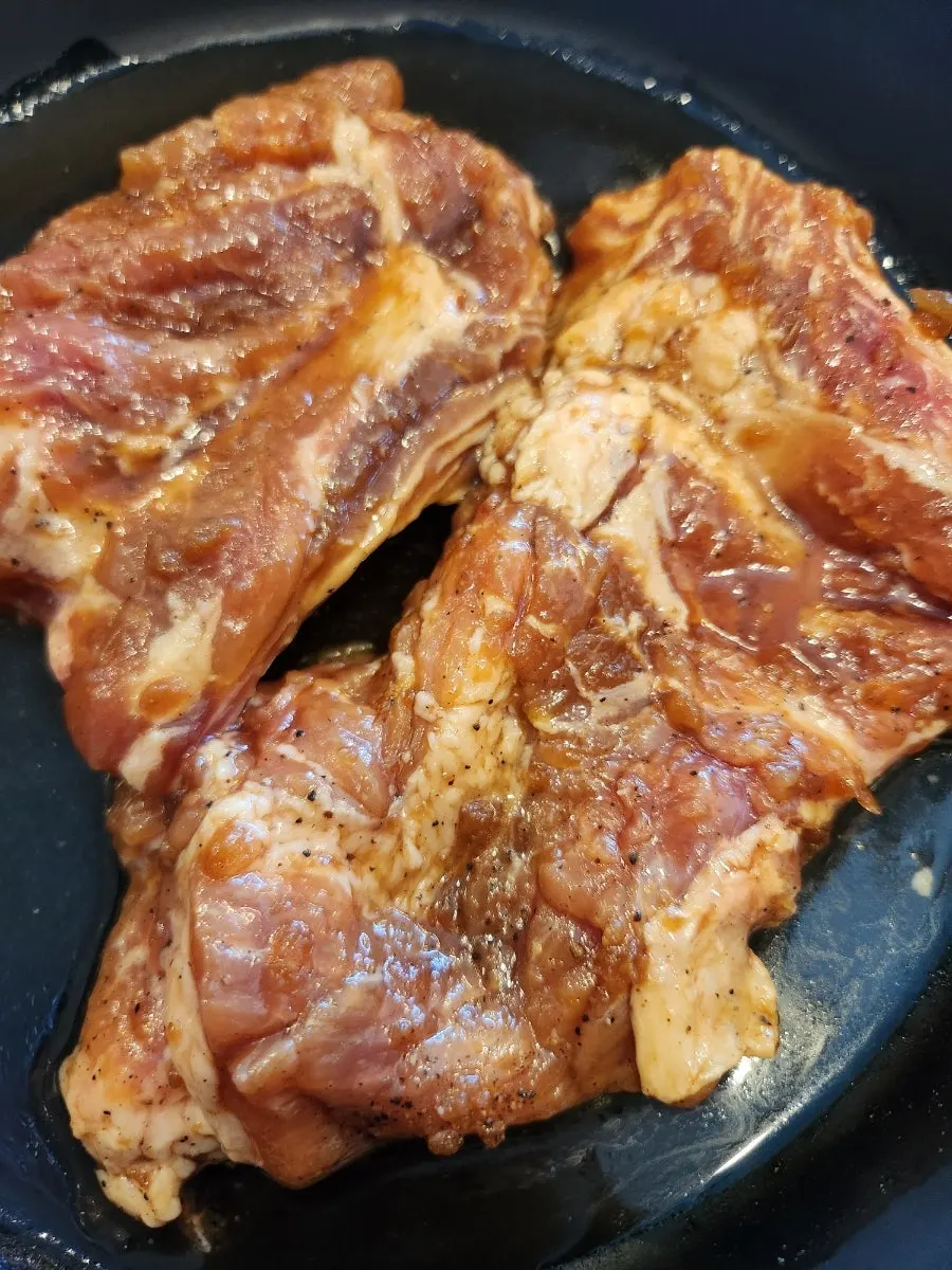서비스로 나온 육회