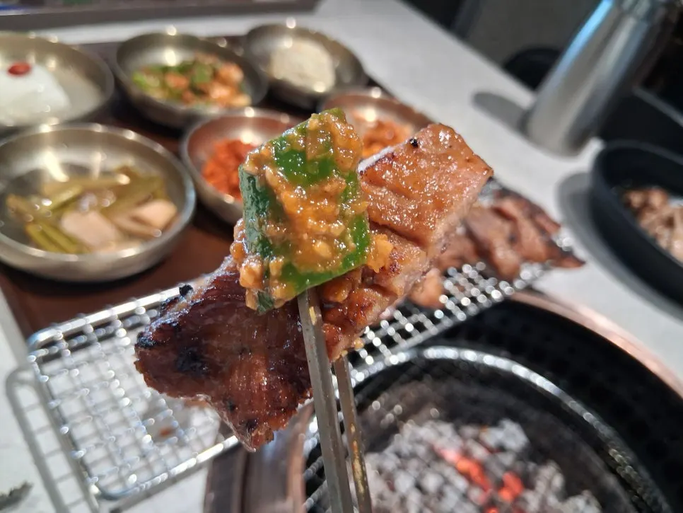 Meat cooked all the way to the bone