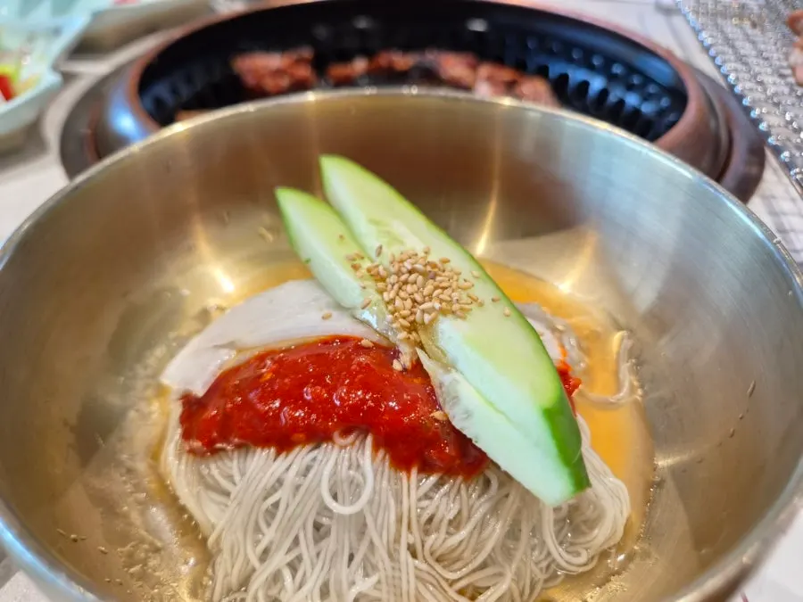 정식에 포함된 냉면