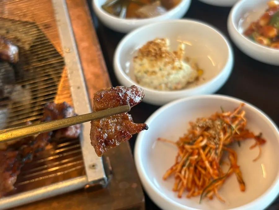 Mul-naengmyeon and bibim-naengmyeon