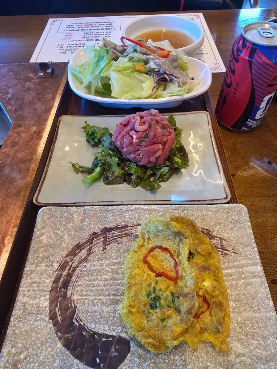 Side dishes served with marinated ribs