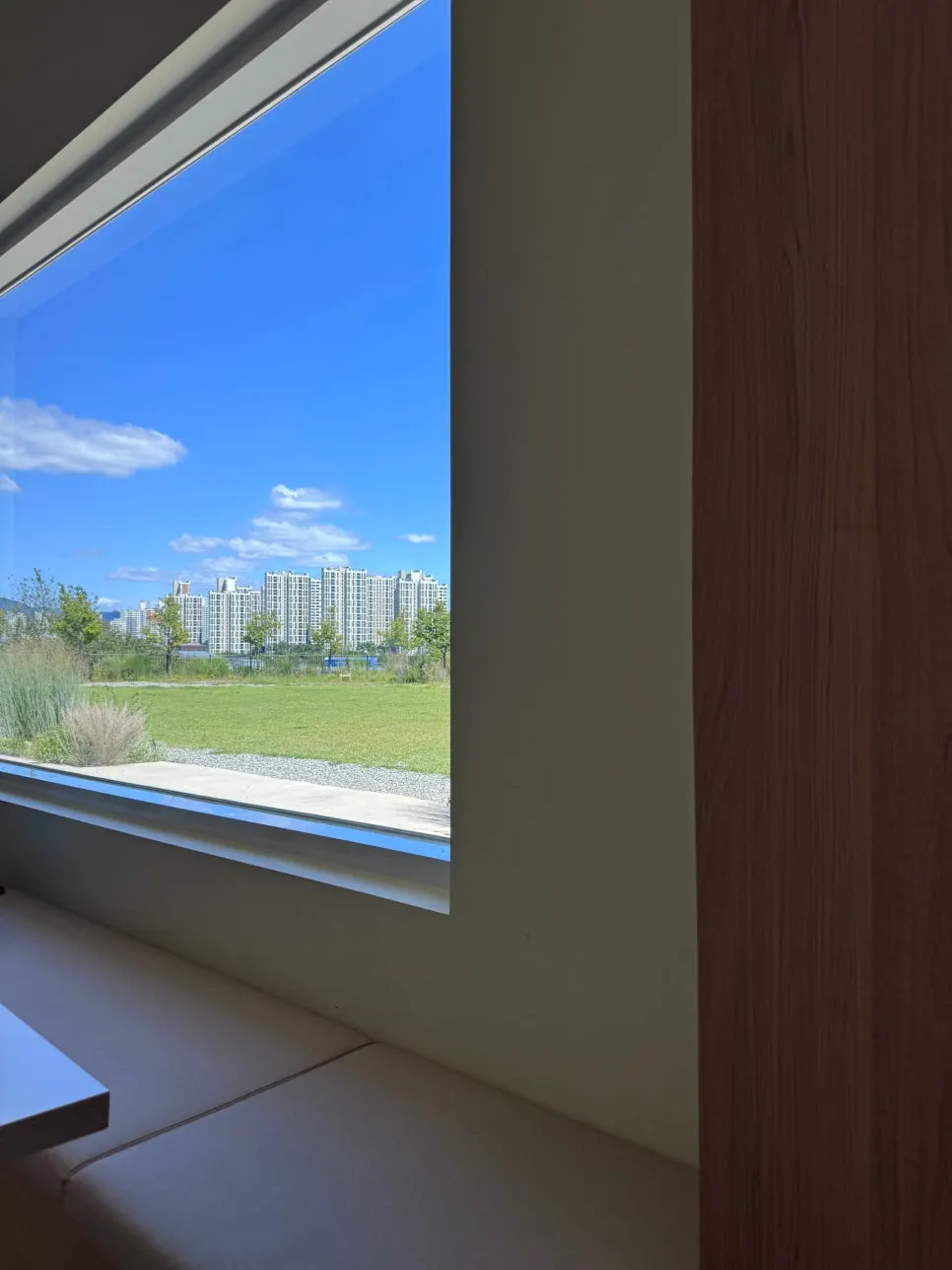 Spacious interior with an open feel from full-height windows