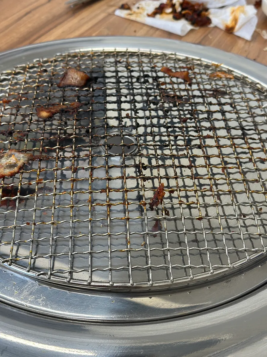 Dakgalbi arranged neatly for wrapping in perilla leaves