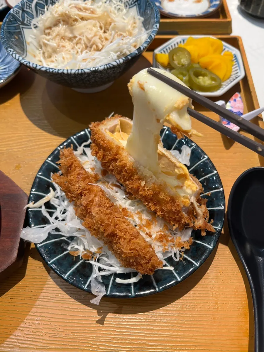 Thick, crispy rosu katsu from Himawari