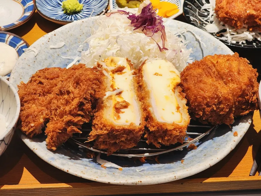 양주 옥정 히마와리 돈까스 정식 상차림