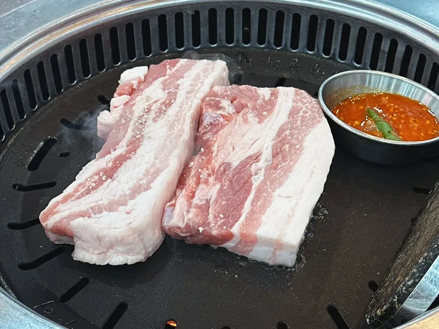 14일 숙성 생삼겹살 3인분 상차림