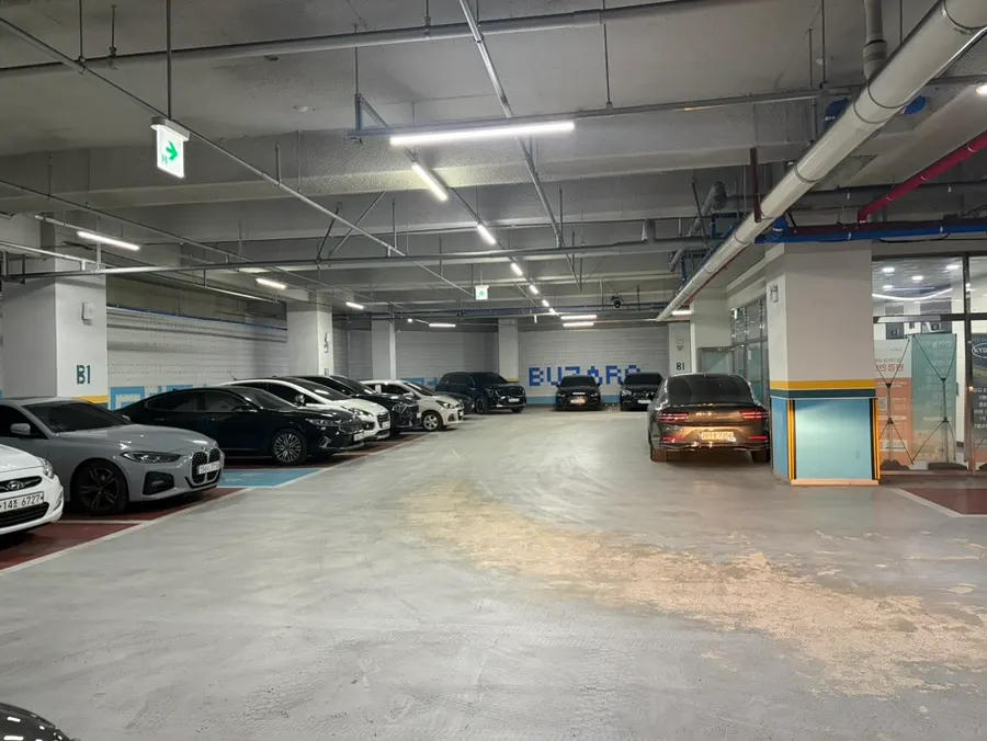 Spacious basement parking area