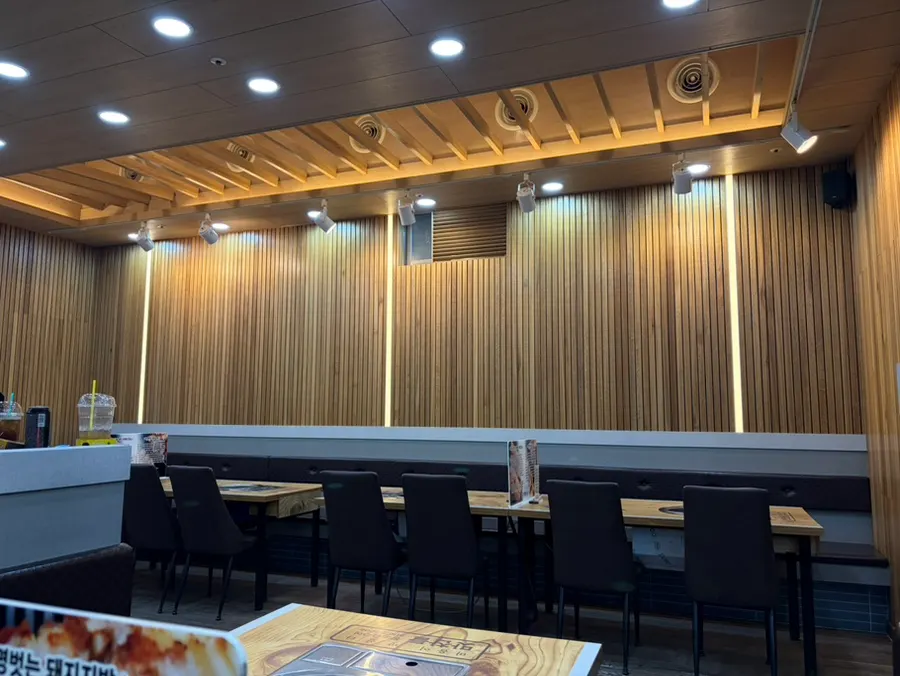 Spacious, clean tables inside the restaurant