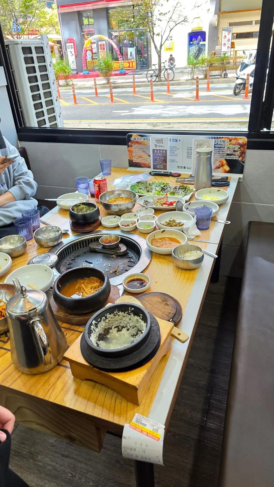 Stone-pot rice served as a free extra