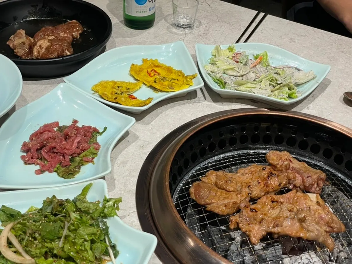 Cover shot of the galbi table spread at Manpo Garden in Yangju