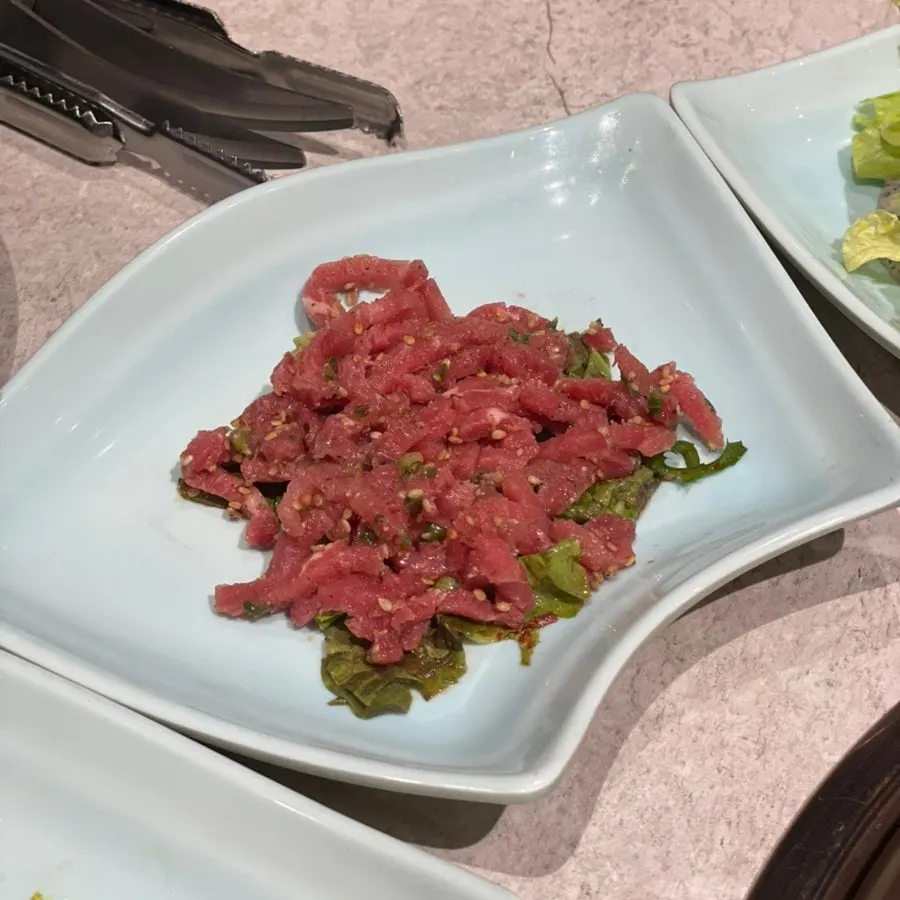 Yukhoe served as a basic side dish at Manpo Garden