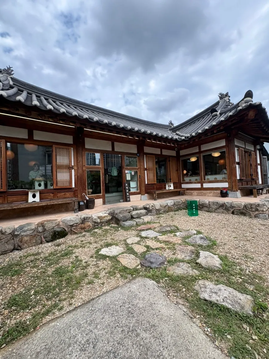 Small courtyard in front of the hanok building