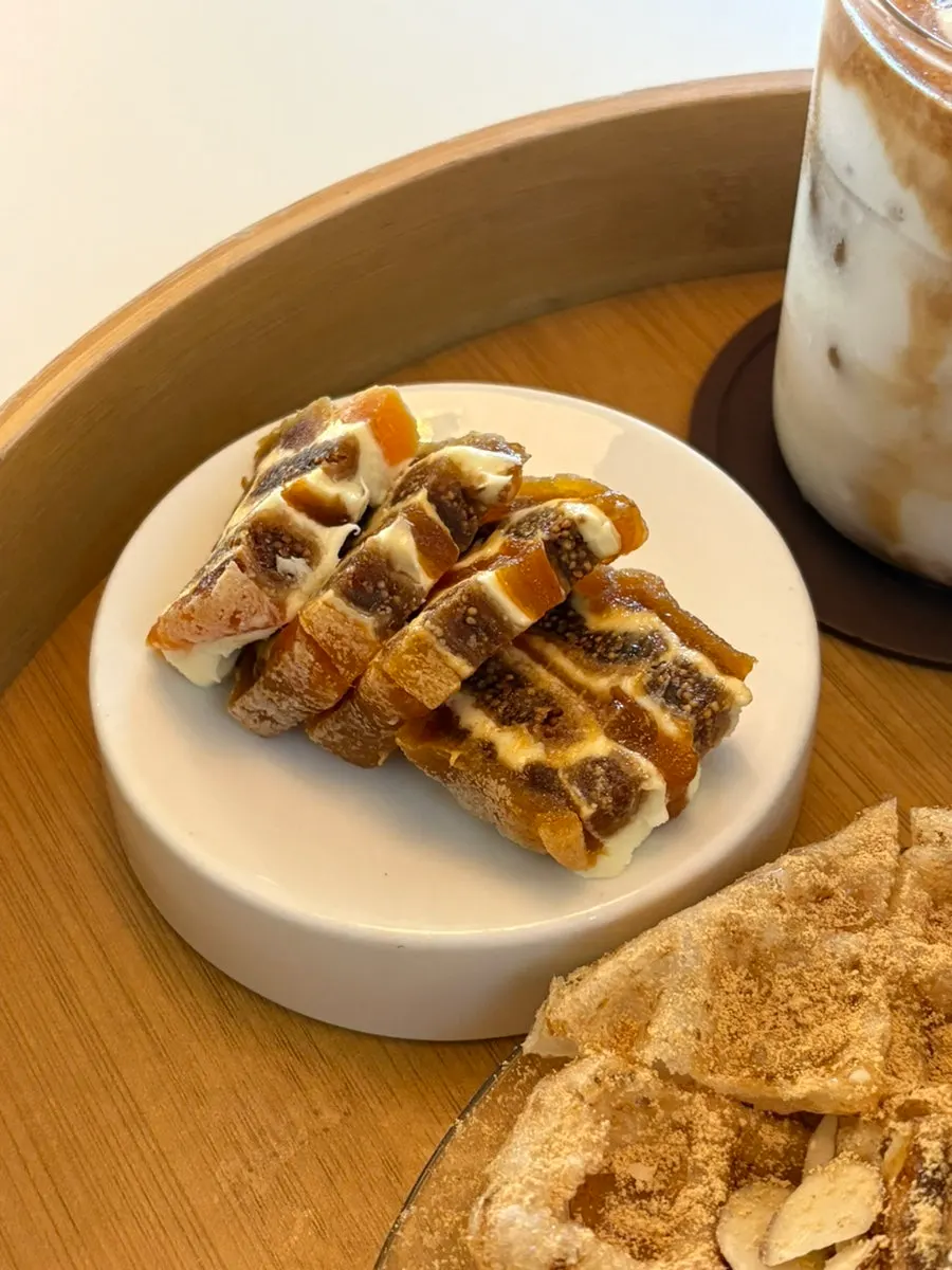 Waffle topped with injeolmi powder and ice cream