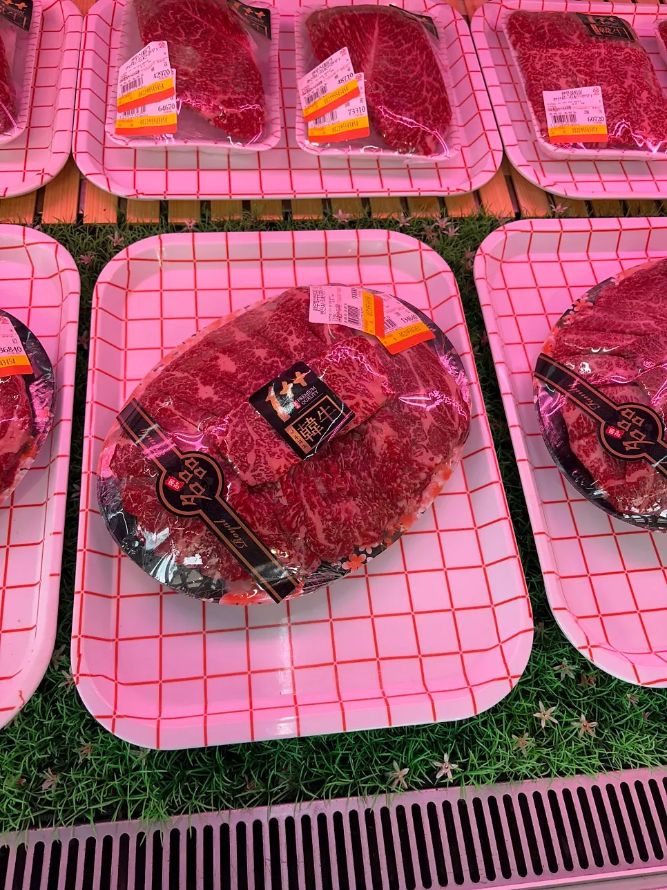 1++ hanwoo assorted special cuts priced at ₩99,000