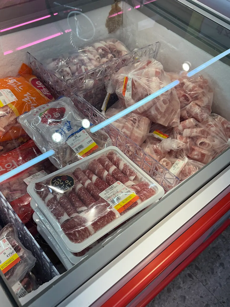 Packaged assortment of hanwoo special cuts