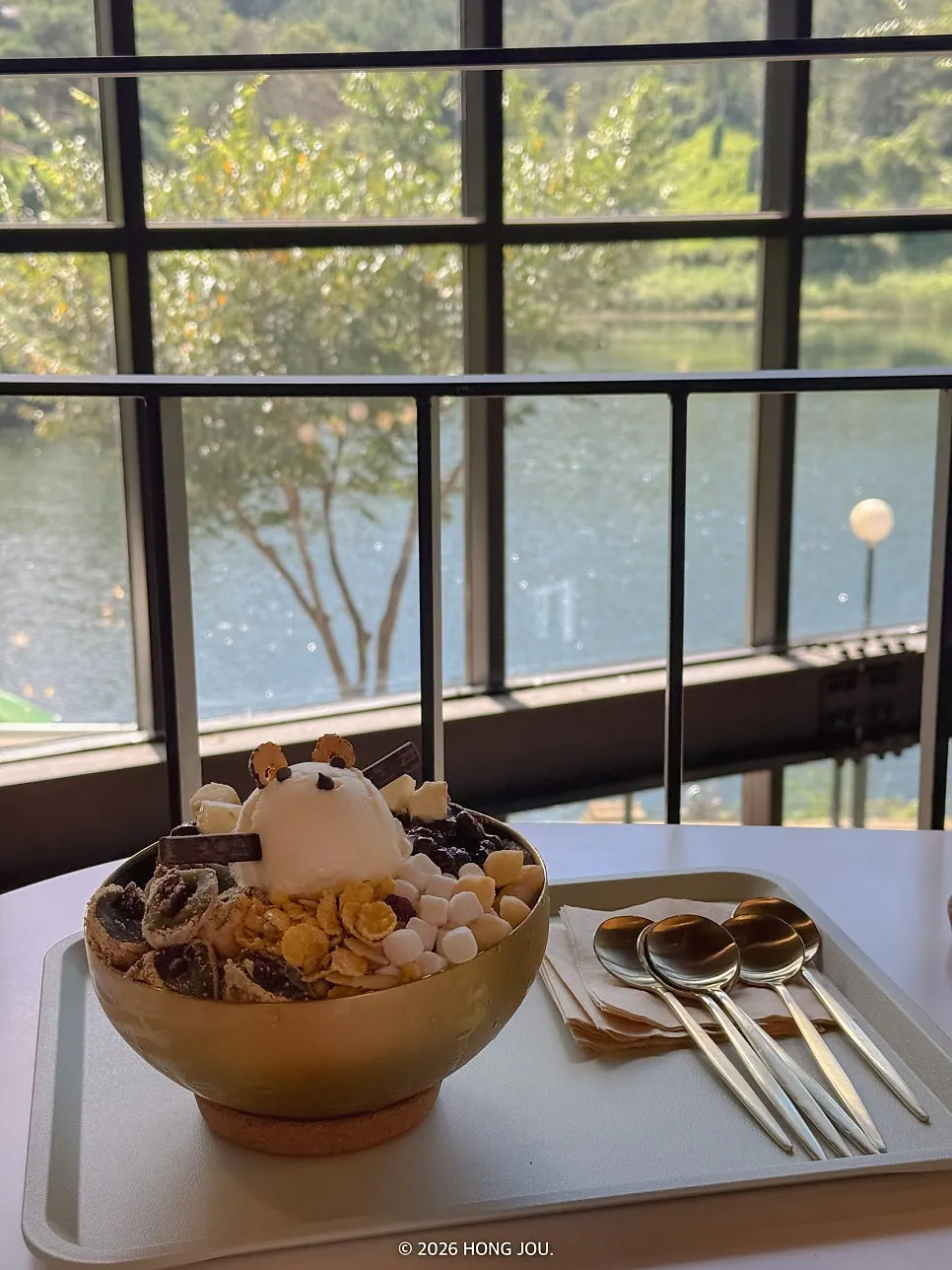 Patbingsu to share among several people