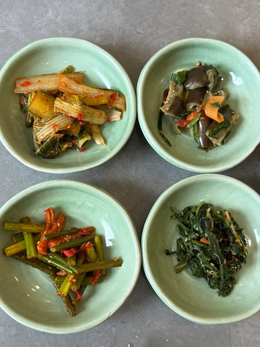 Stone pot of doenjang stew made with 10-year-aged soybean paste