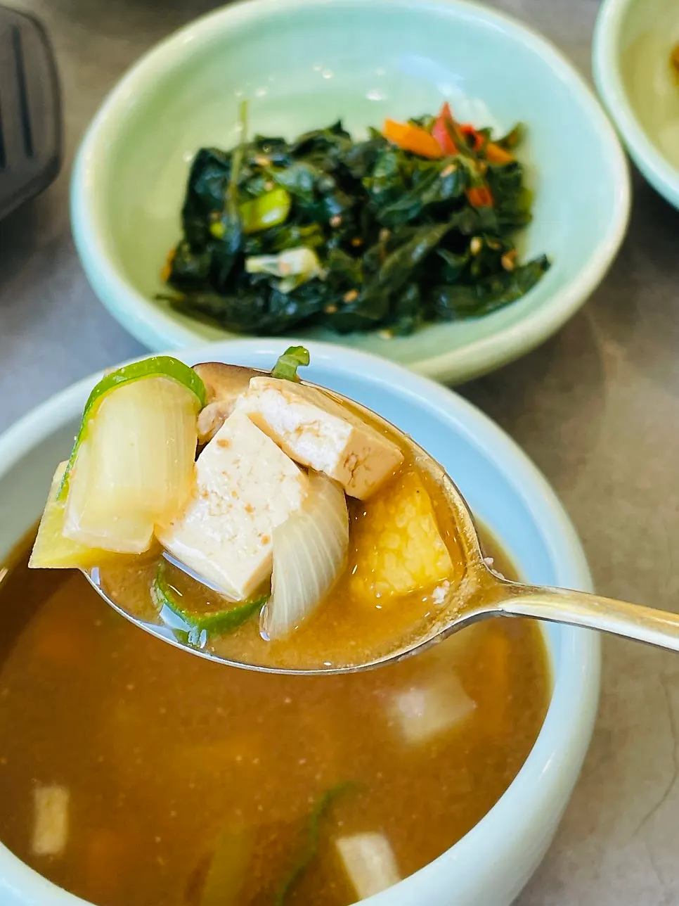 Chewy glutinous rice unwrapped from its lotus leaf