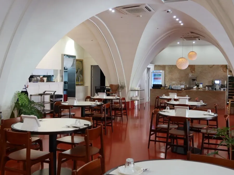 European classic-style restaurant interior