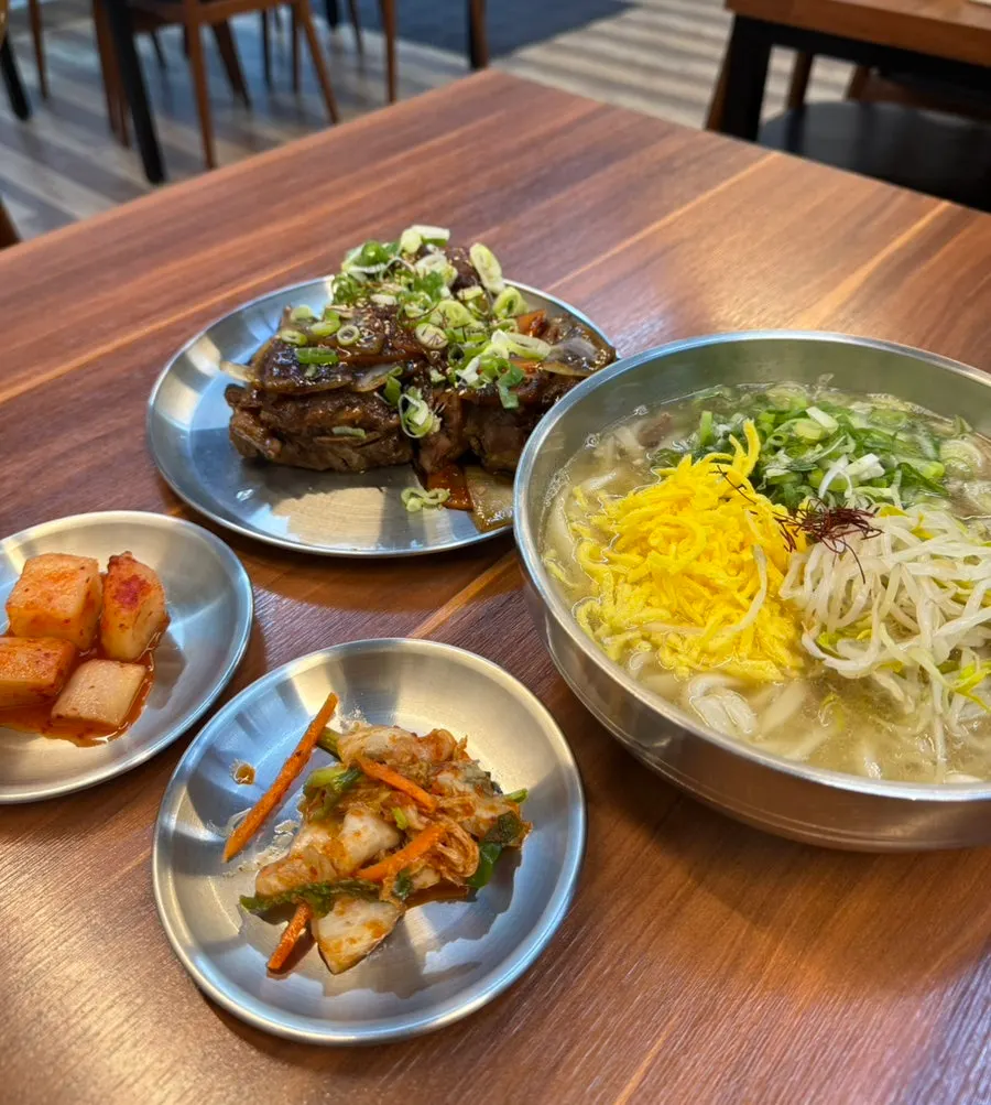 Meal at Jinhae Jang Bone Kalguksu, Yangsan Branch