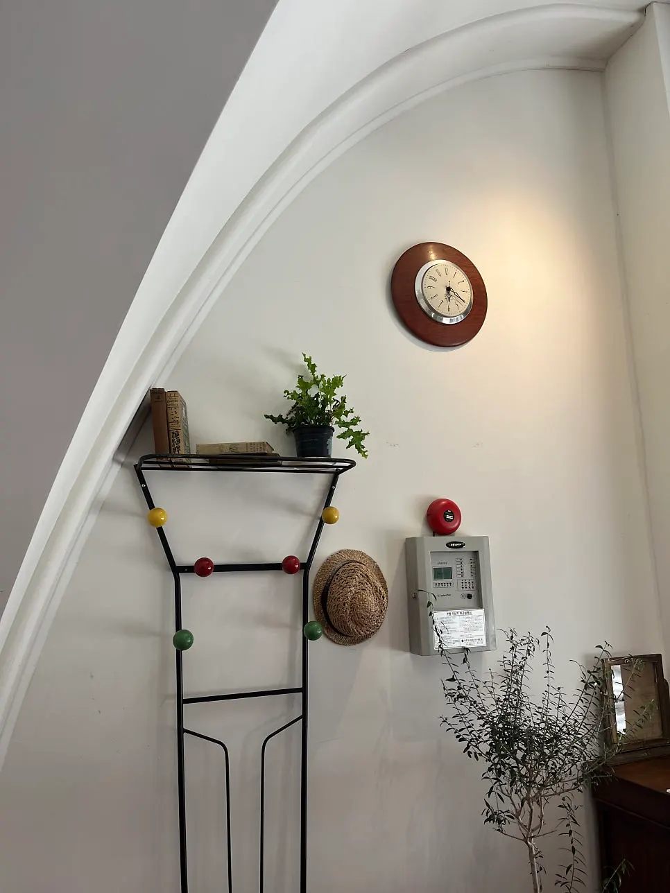 Vertical photo of a table inside Bueokgan Restaurant