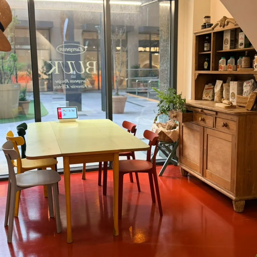 Dining hall seating with a European feel at Bueokgan