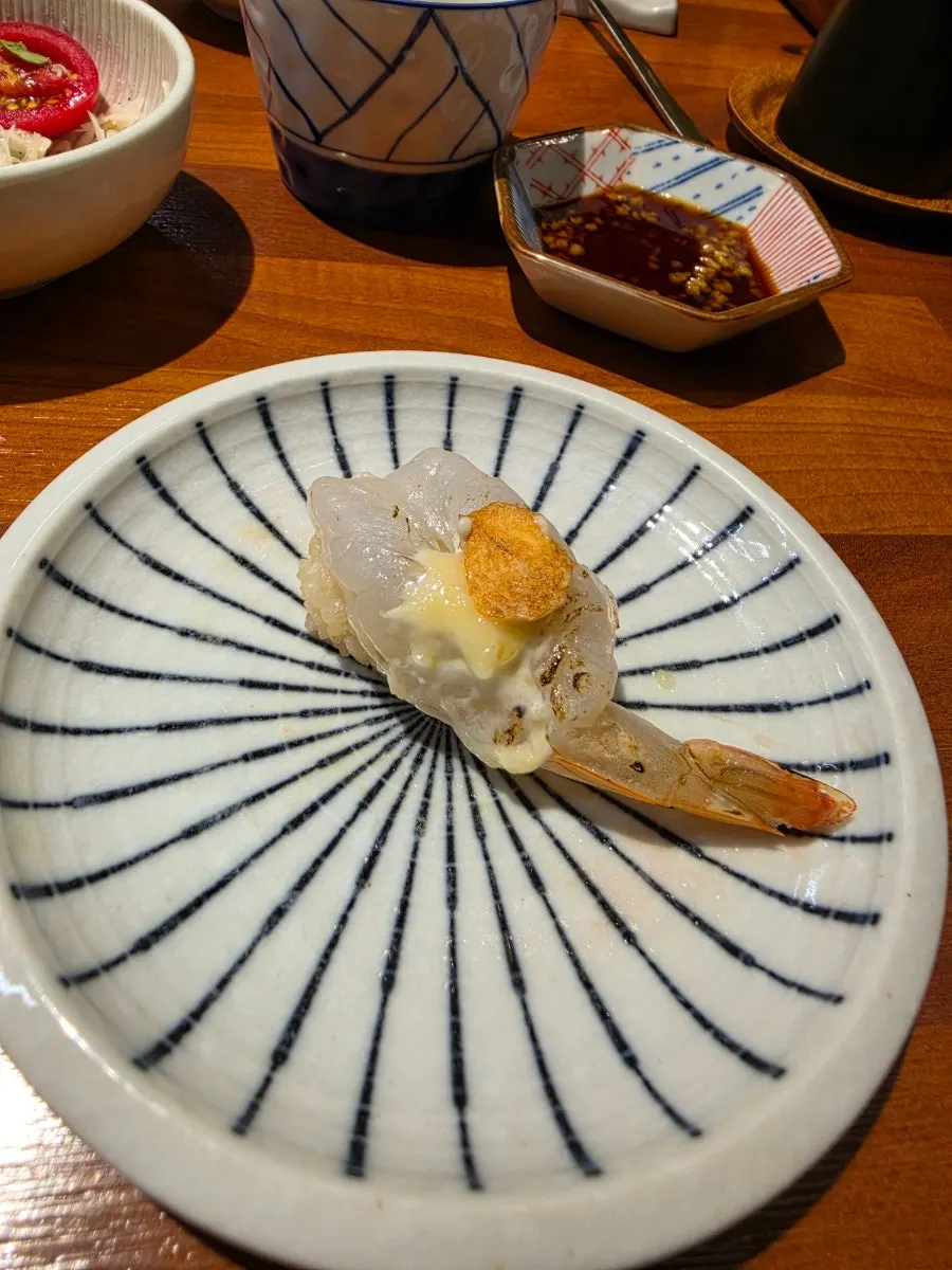오마카세 14P 중 한 피스 초밥