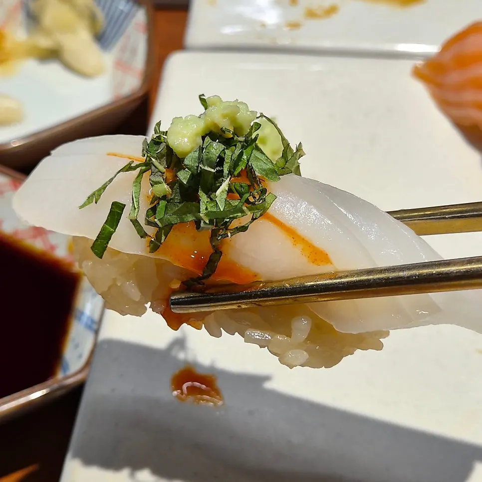 Squid sushi at Shirokuma