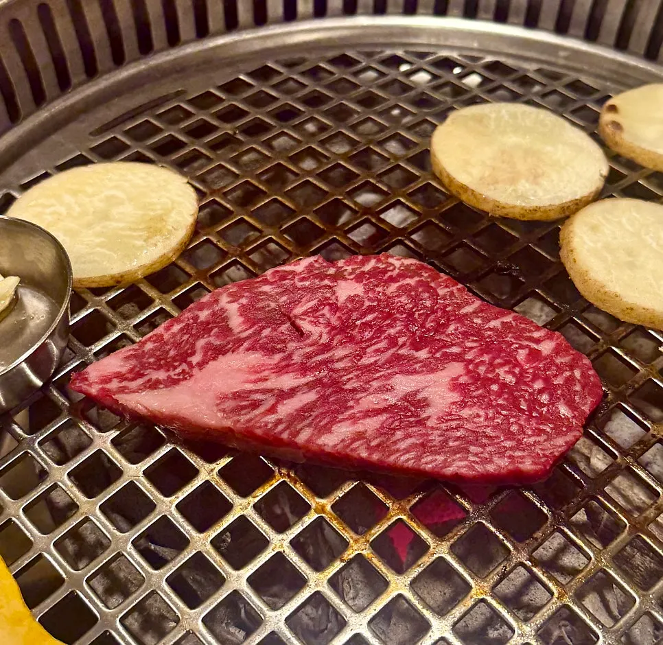 Accompaniments for grilled Korean beef