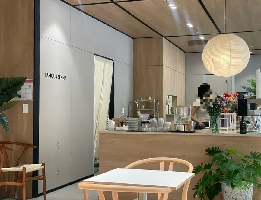 Brunch café space inside Oslo Park