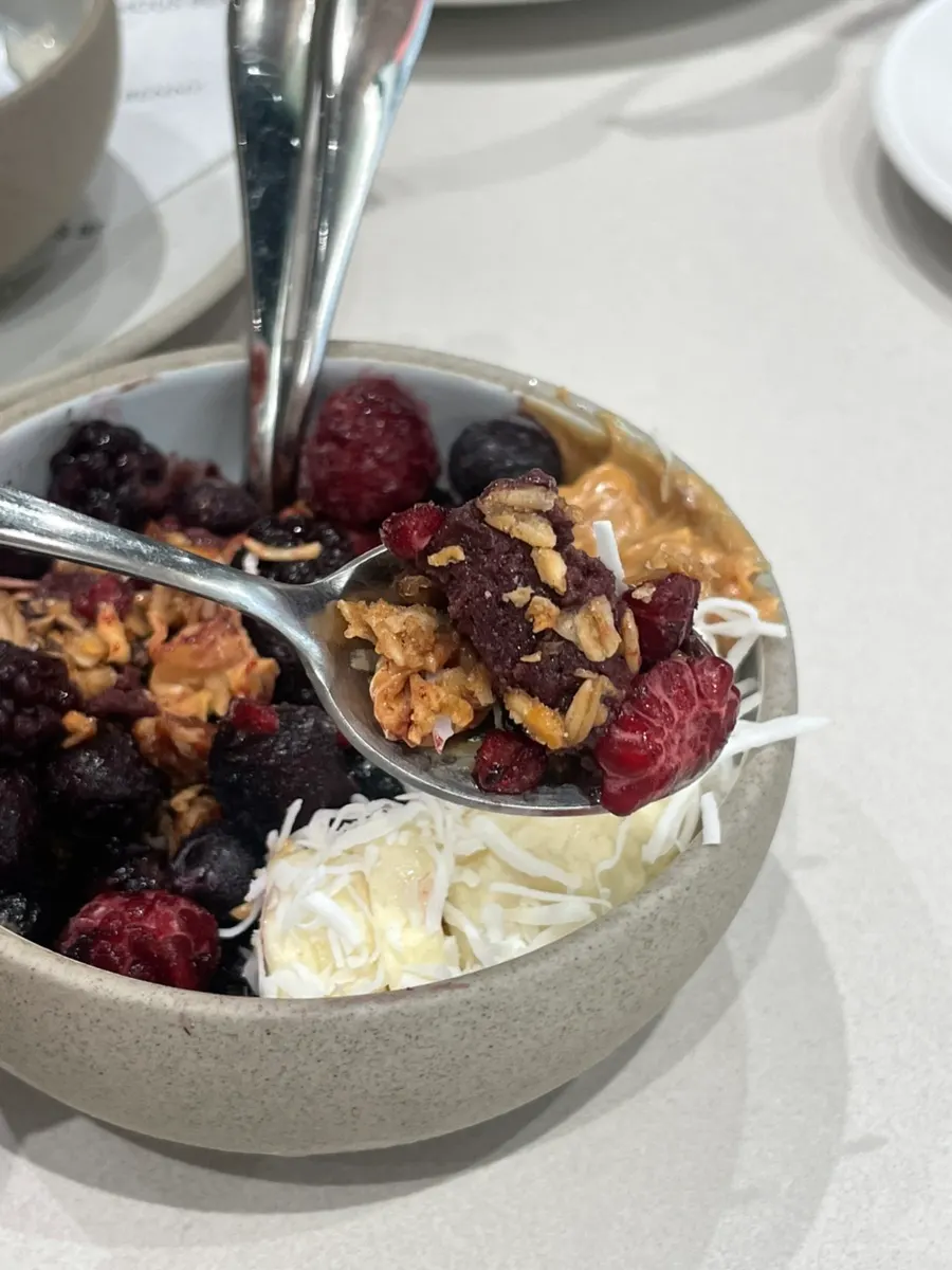 Acai bowl