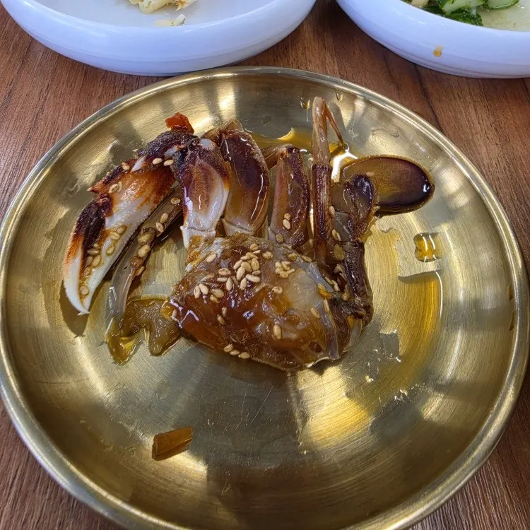 밥과 함께 먹는 제주 황게 간장게장