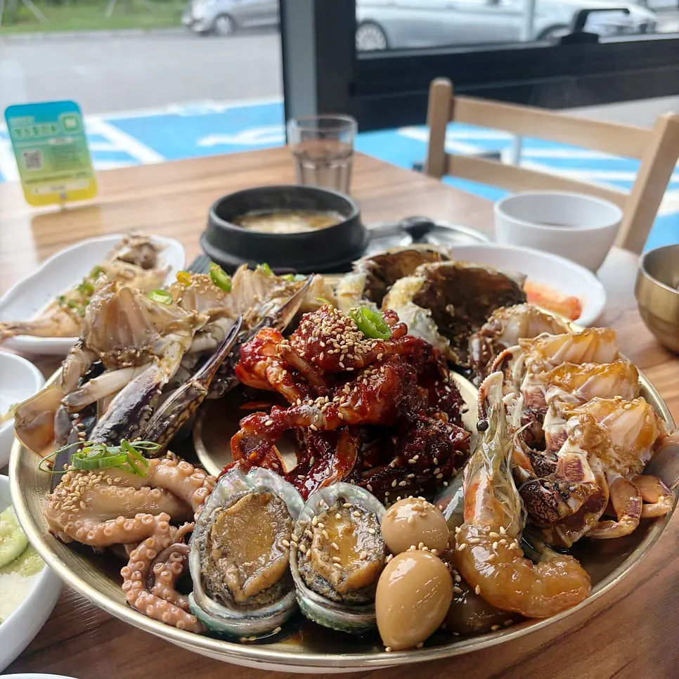Close-up of the generously piled assorted jang plate