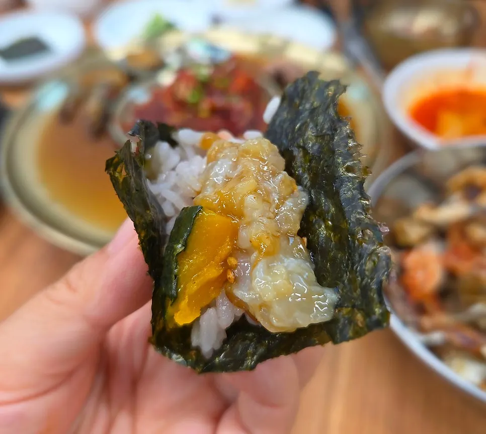 김과 영양솥밥 간장게장 조합