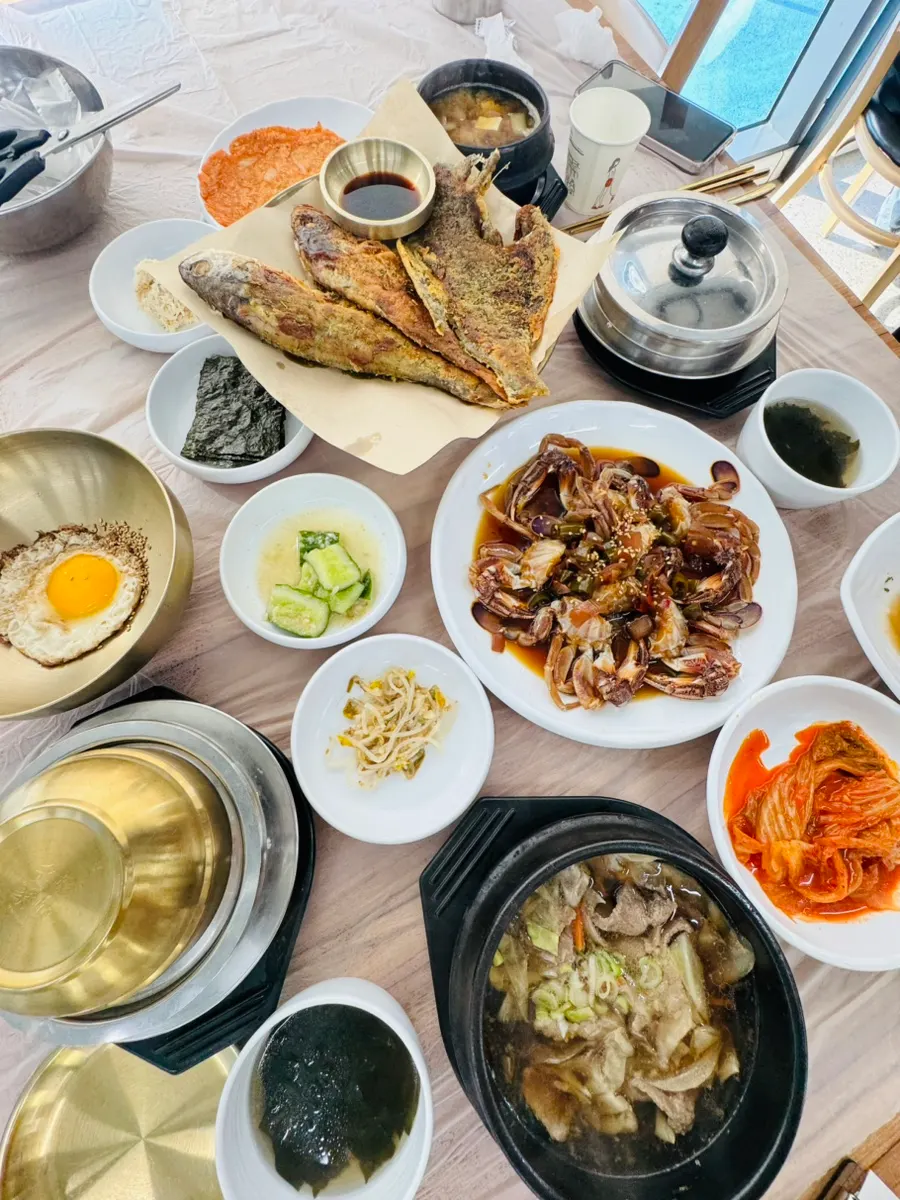 생선구이 3종과 황게장 영양솥밥 한상