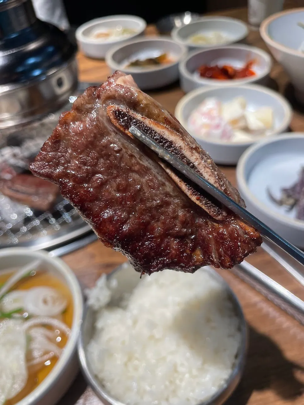 노릇하게 구워진 LA갈비