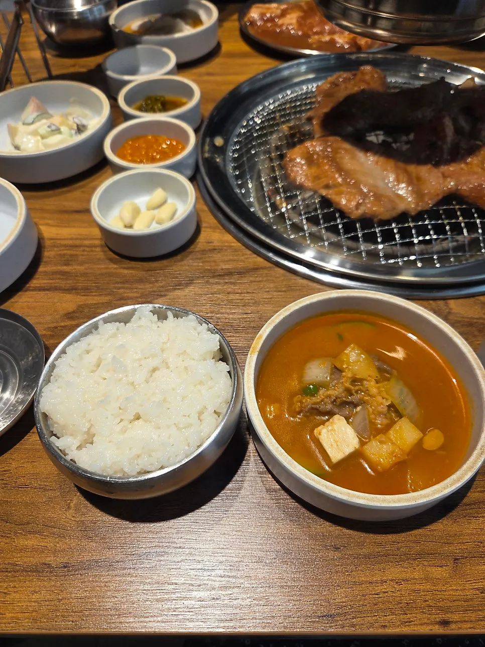 공기밥과 함께 먹는 된장찌개